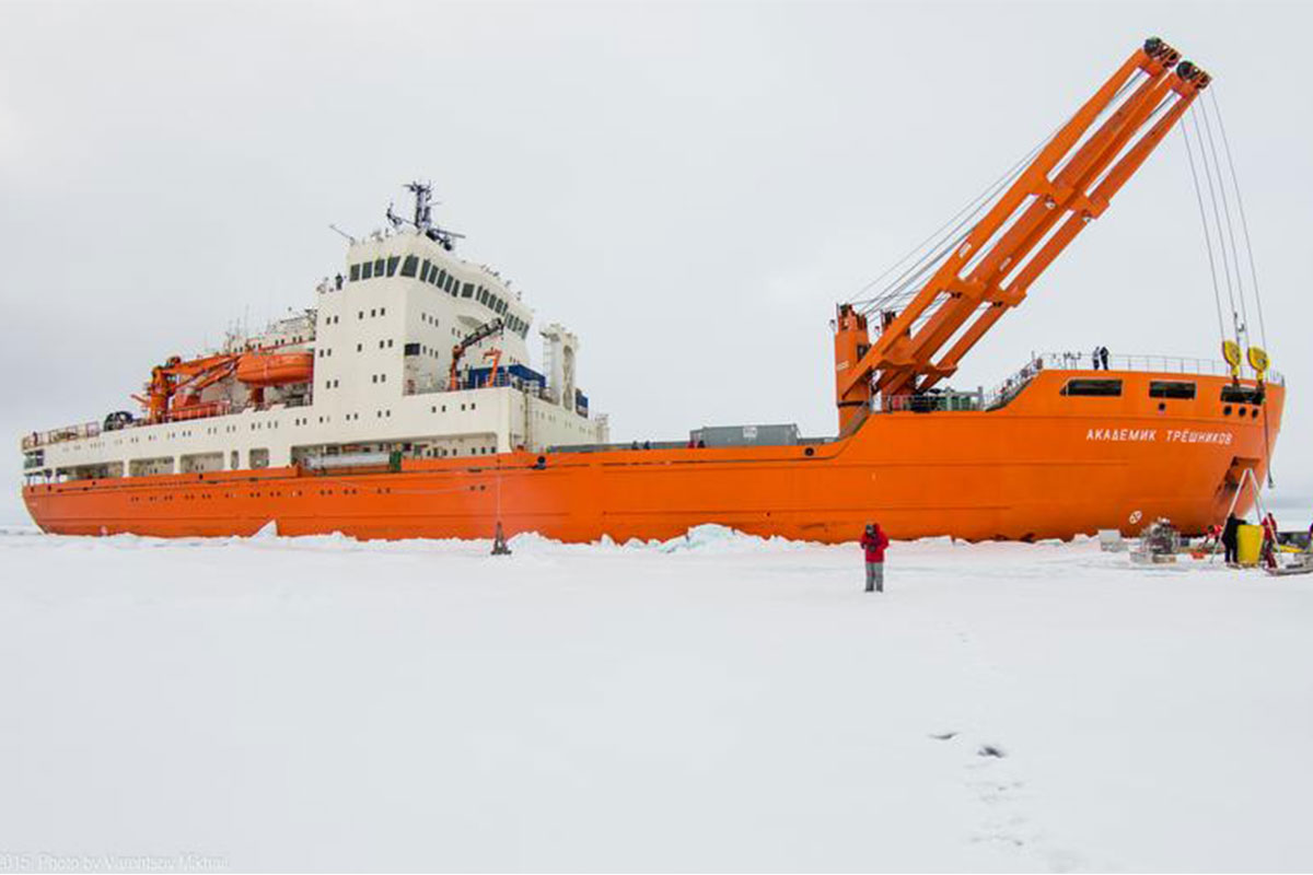 Russian research ship Akademik Treshnikov