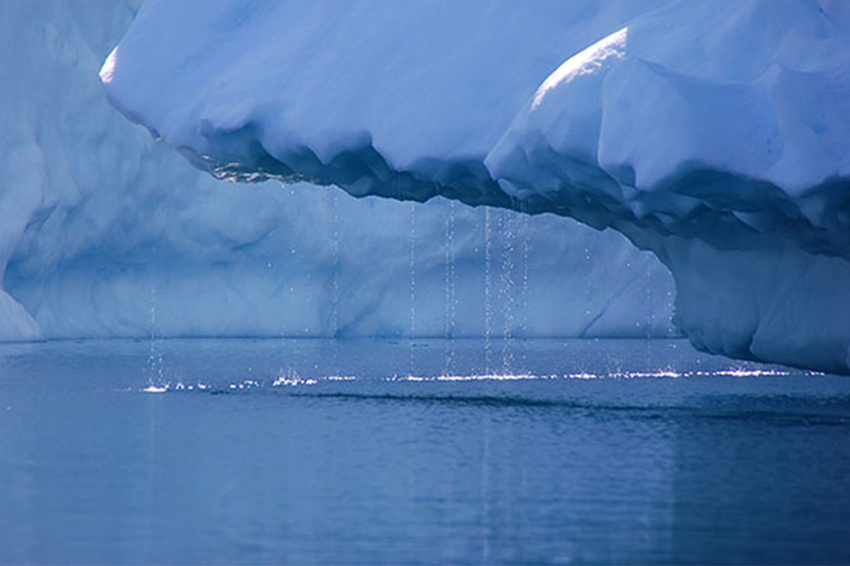 Ice melting in the Antarctic